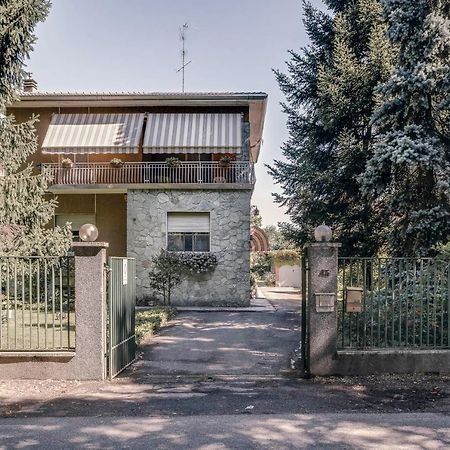 Sentirsi A Casa, Lontano Da Casa-Feel At Home Away From Home Caronno Pertusella ภายนอก รูปภาพ